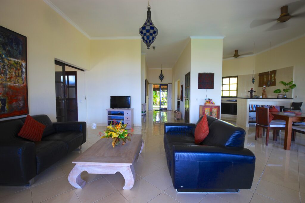 Villa Bundar 008