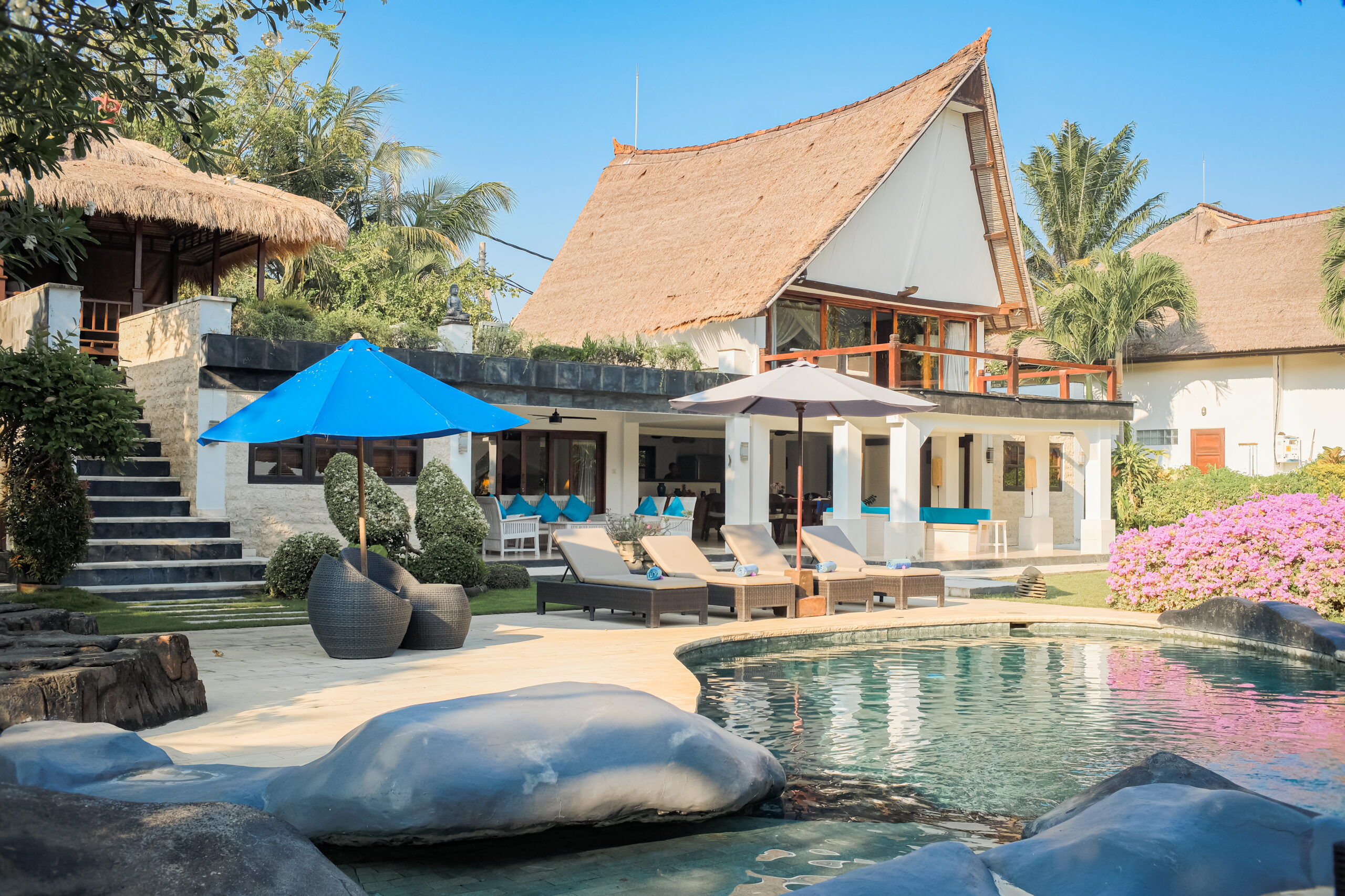 VILLA SANTAI